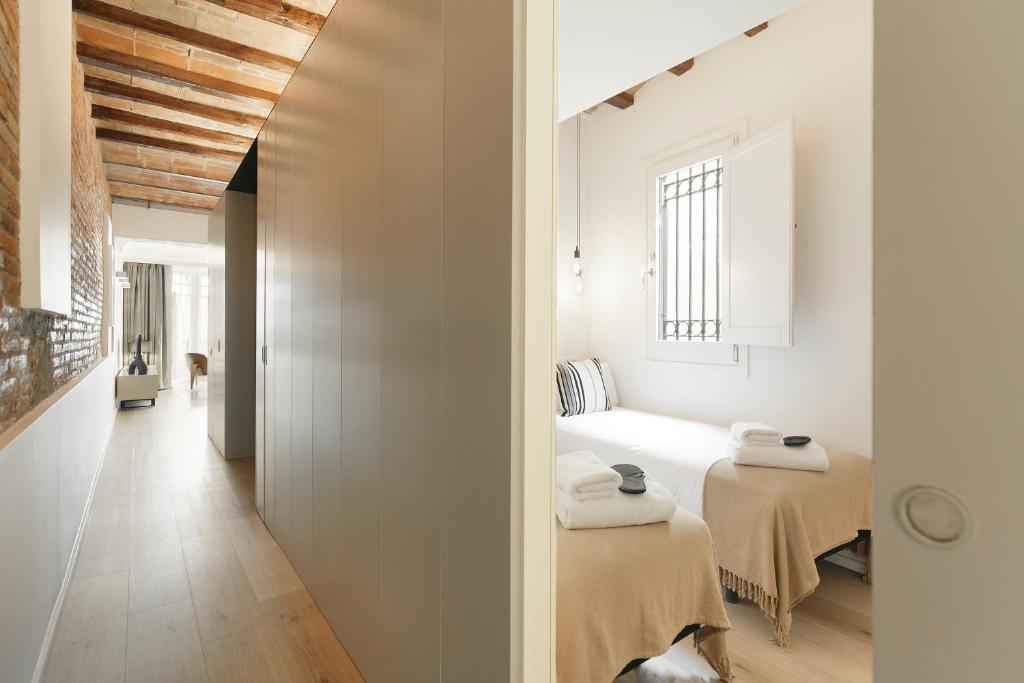 BCN Town Apartments Portaferrissa - 10