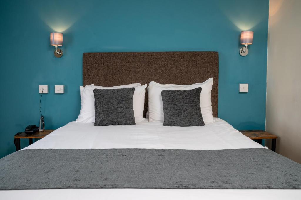 Rising Sun Hotel by Greene King Inns - Double Room