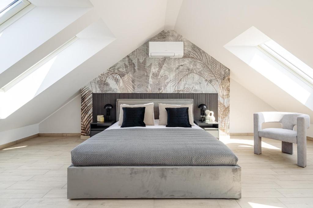 Muse by StayLab - Penthouse Two-Bedroom Duplex Apartment