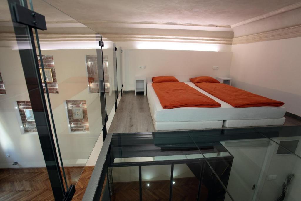 Apartment House - The Modern Flat - Deluxe One-Bedroom Apartment (4 Adults)