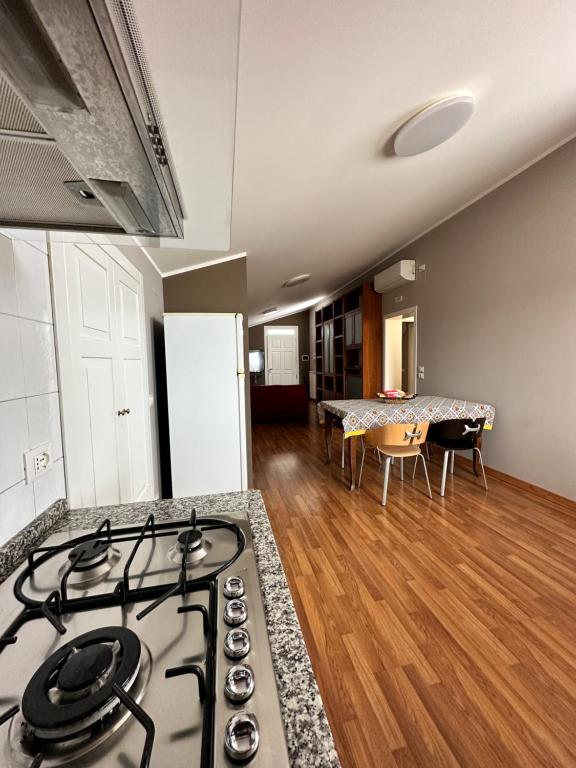 Kuchyň nebo kuchyňský kout v ubytování Casa Olivastri