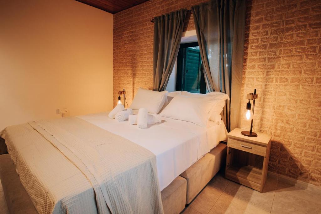 Postel nebo postele na pokoji v ubytování Pine View Boutique Hotel Adults Only