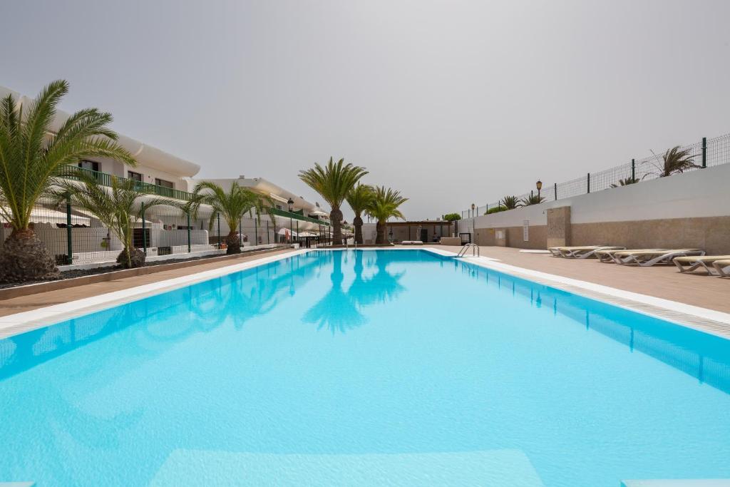 Home2Book Casa Los Chispos Corralejo, Terrace&Pool