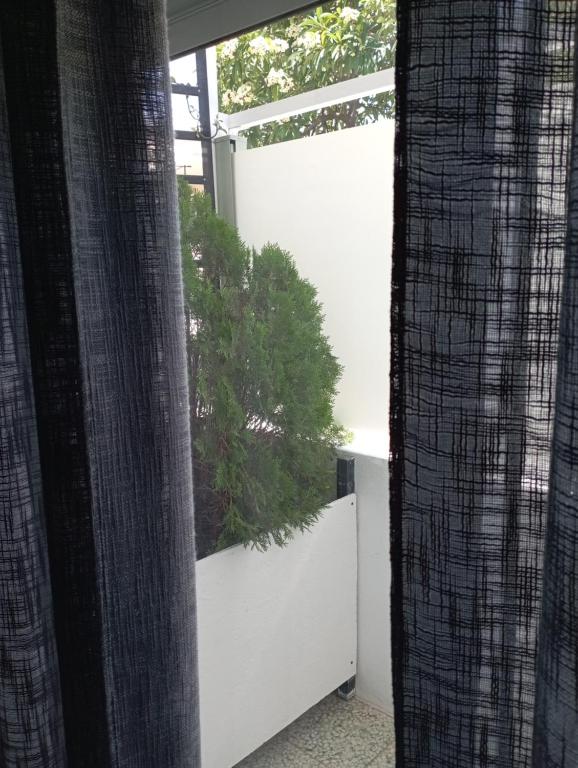 Fotografie z fotogalerie ubytování ΤΟ ΔΙΑΜΕΡΙΣΜΑ ΤΗΣ ΜΑΙΡΗΣ or MARY'S APARTMENT v destinaci Paradeísion