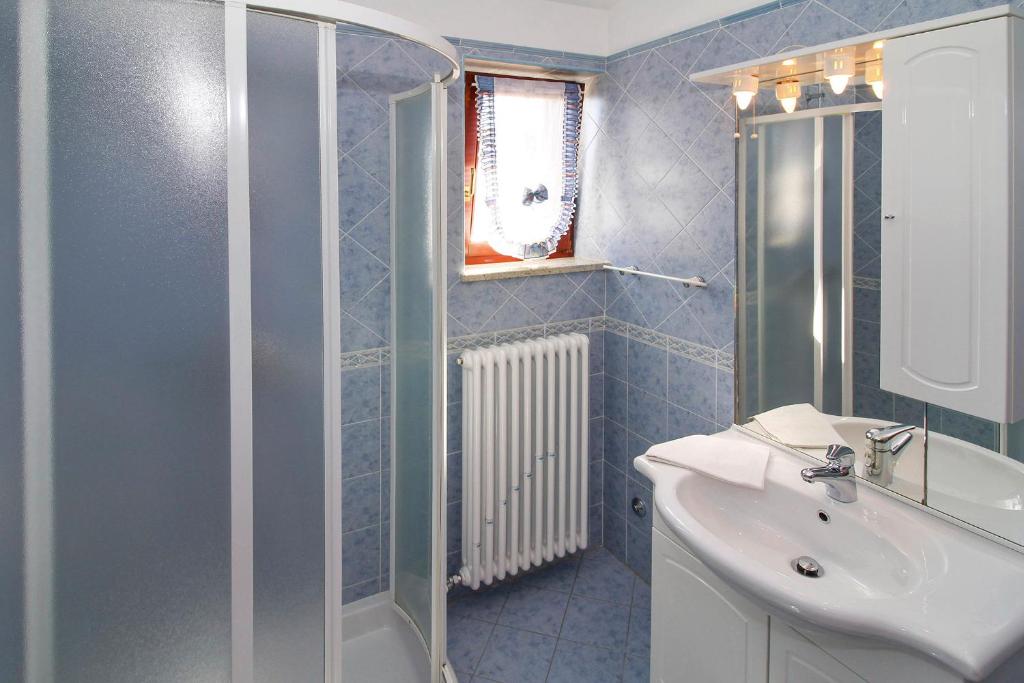 Koupelna v ubytování Luna in Marčana (Haus für 4-6 Personen)