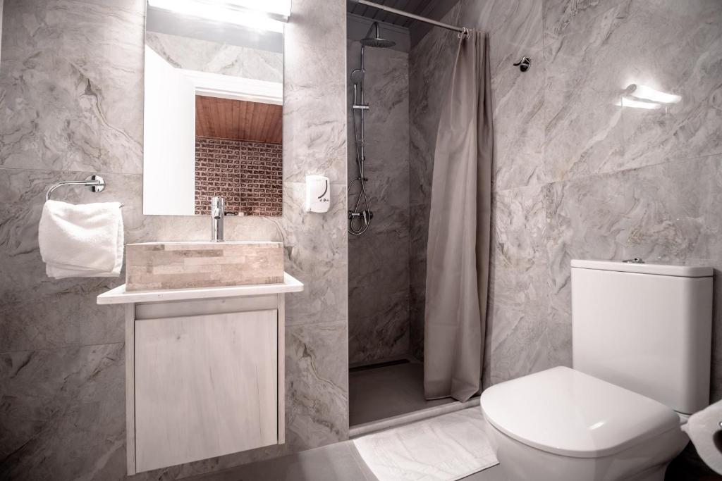 Koupelna v ubytování Pine View Boutique Hotel Adults Only