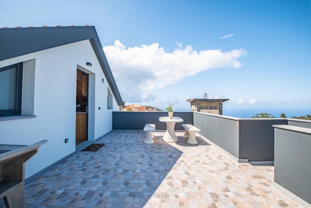 balcone con vista sull'oceano di Salsa Country House I by Madeira Sun Travel a Porto Moniz