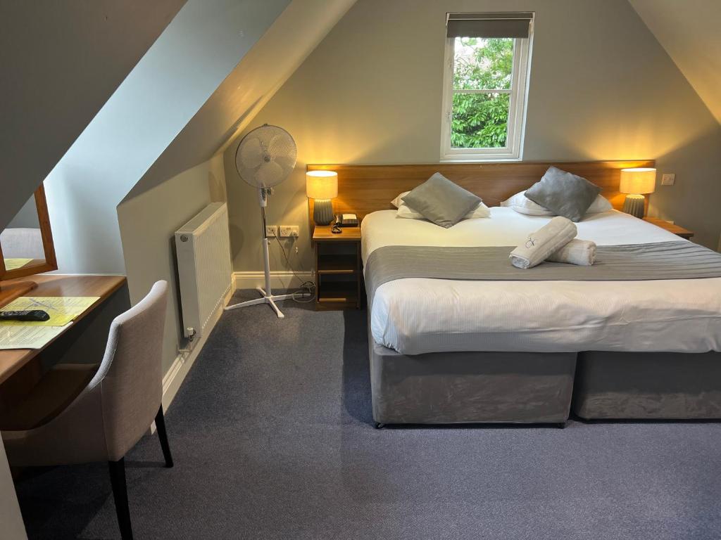 Corner House Hotel Gatwick with Holiday Parking, Horley – Tarifs 2024