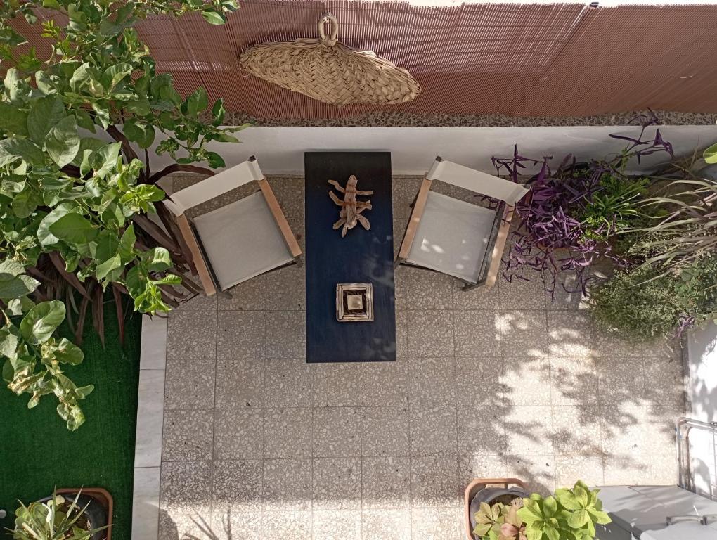 Zahrada ubytování ΤΟ ΔΙΑΜΕΡΙΣΜΑ ΤΗΣ ΜΑΙΡΗΣ or MARY'S APARTMENT