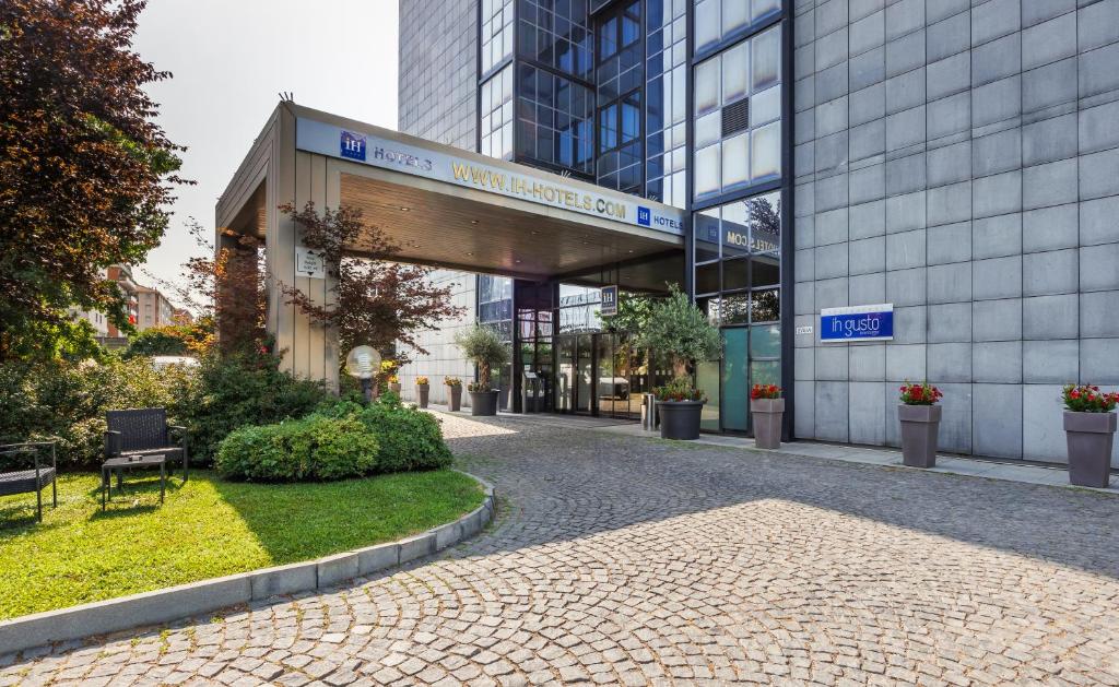 iH Hotels Milano Lorenteggio - Resim 41