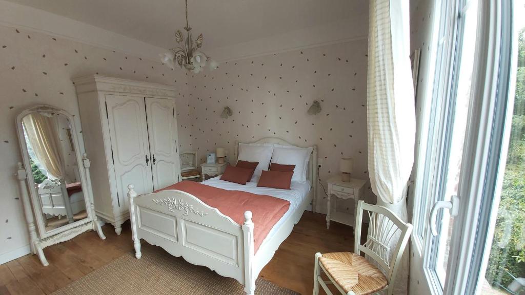 La Villa des Tilleuls - Habitación Doble Con Baño Privado