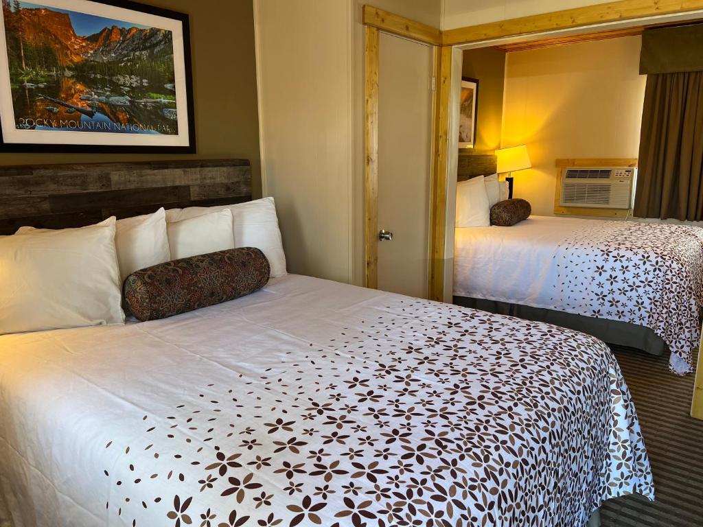Estes Mountain Inn - 