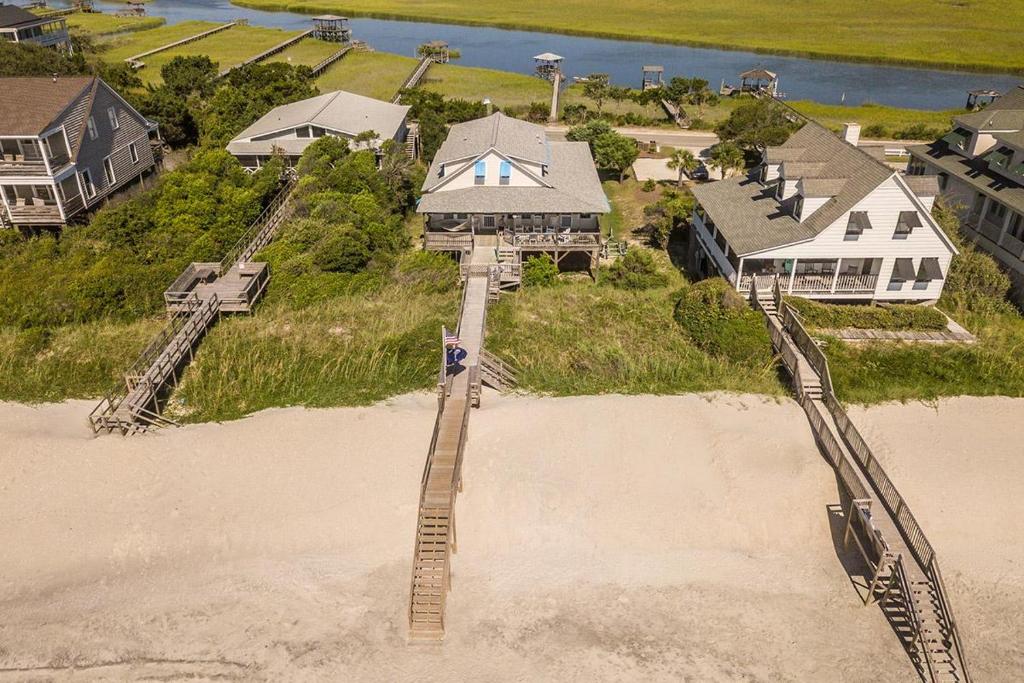 Oceanfront House with Creek Access Sleeps 15, Pawleys Island (updated