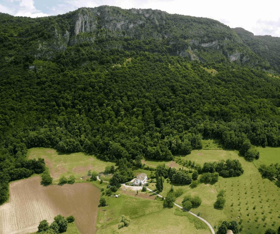 Letecký snímek ubytování Gîte les deux sources au pied du Vercors