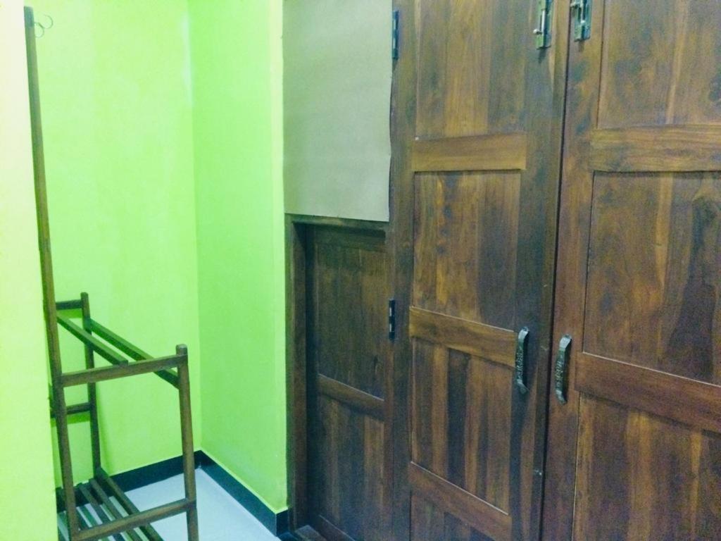 Ambel Homestay - Family Room With Balcony
