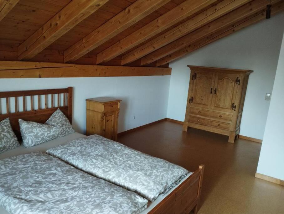 Postel nebo postele na pokoji v ubytování Ferienhaus: idyllisch & erholsam