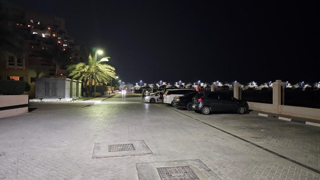 Imagem da galeria de Full Sea view studio em Ras al-Khaimah