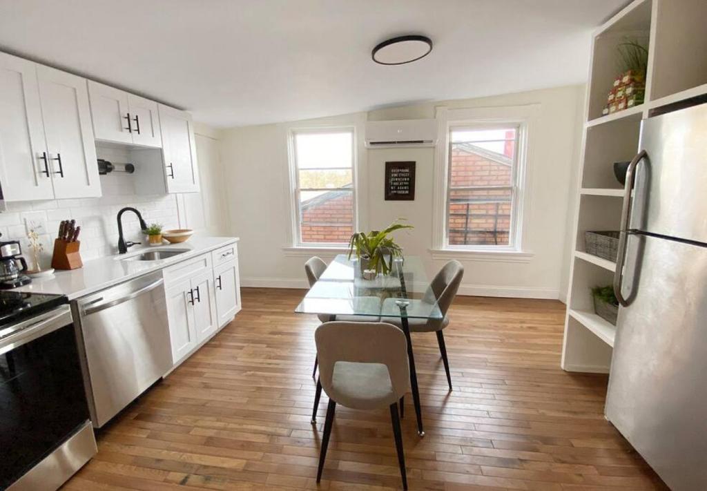 Explore Downtown and Mount Adams with River Views, Cincinnati (updated