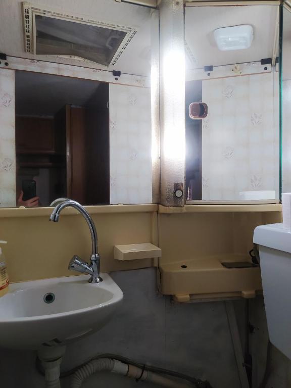 Koupelna v ubytování camping hydraswave bungalow caravan