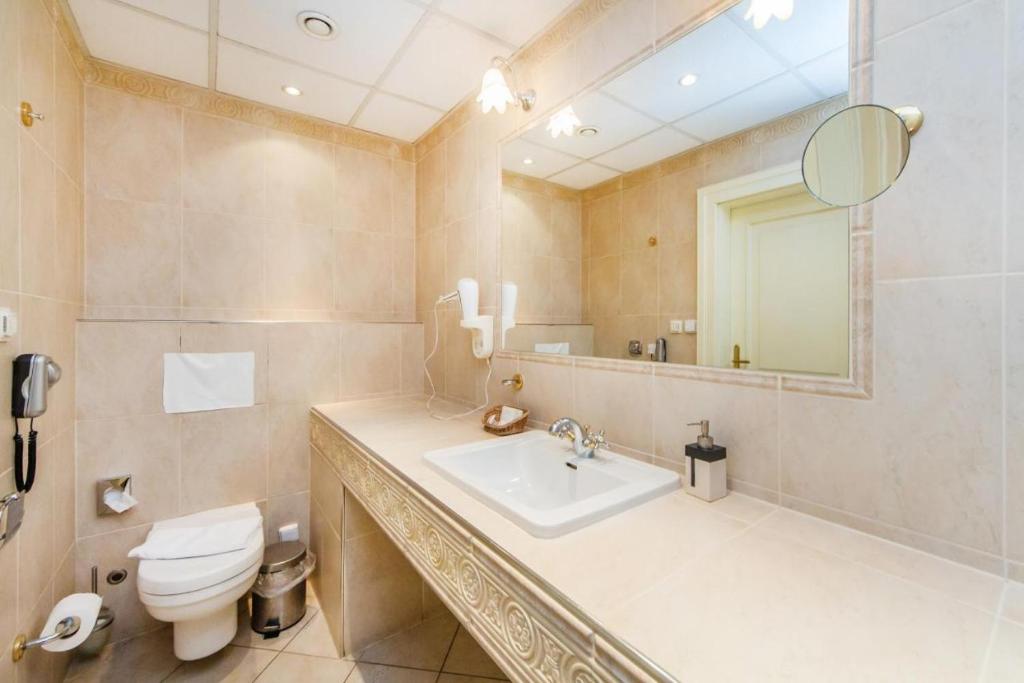 River View Residence by Charles Bridge - Resim 24