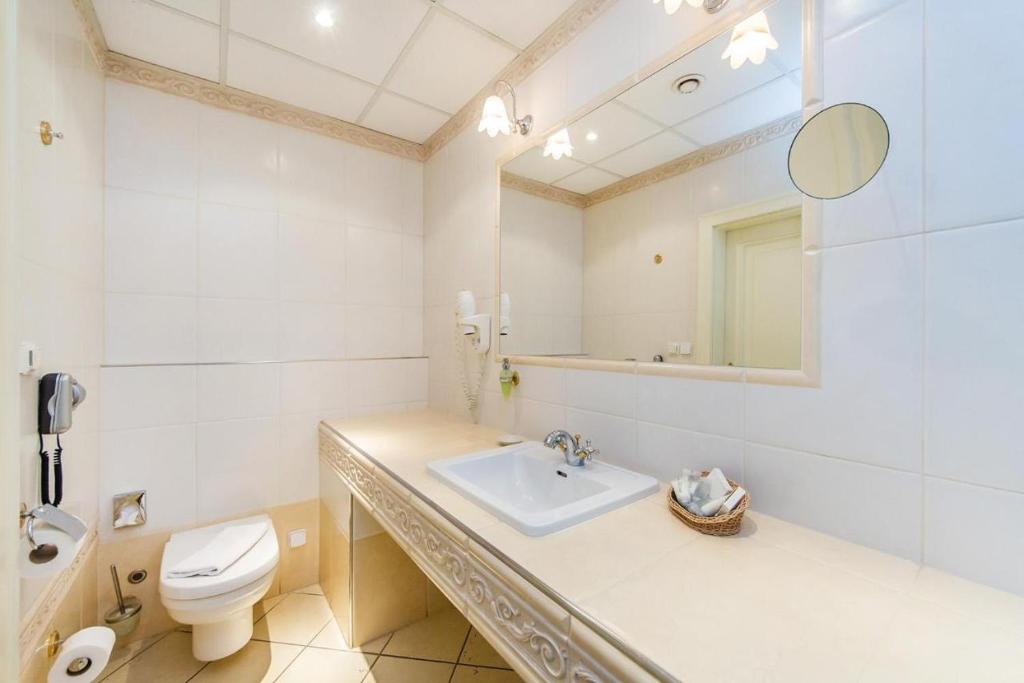 River View Residence by Charles Bridge - Resim 22