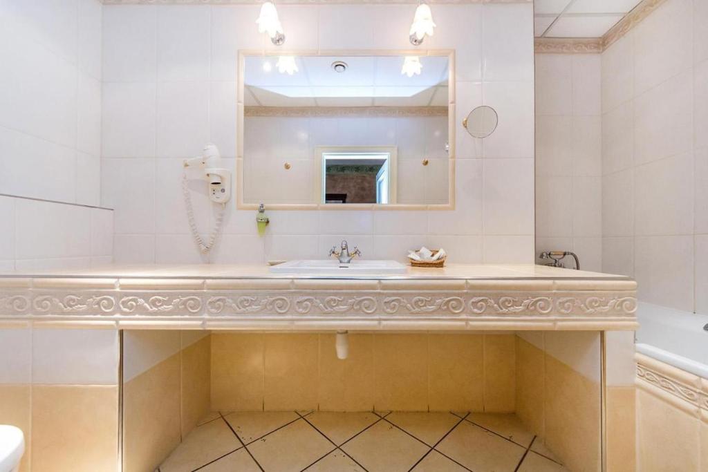 River View Residence by Charles Bridge - Resim 29