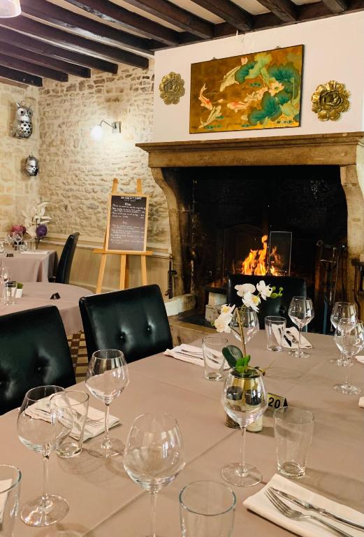 Fotografie z fotogalerie ubytování Hôtel du Roy v destinaci Aisey-sur-Seine