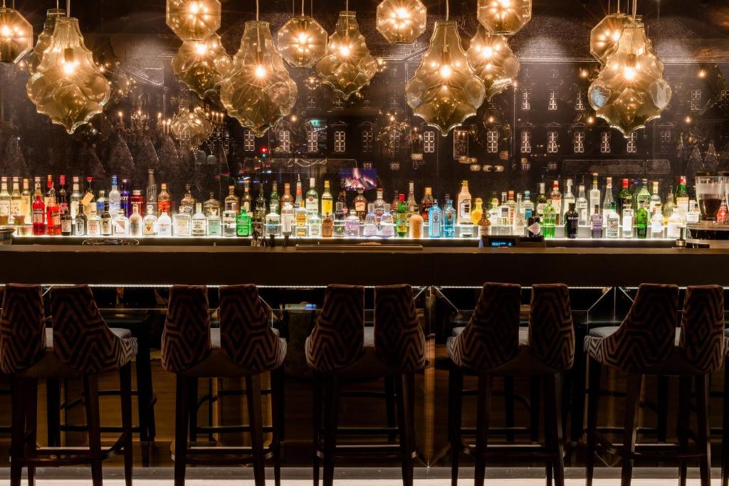 Motel One Berlin-Bellevue - Resim 26