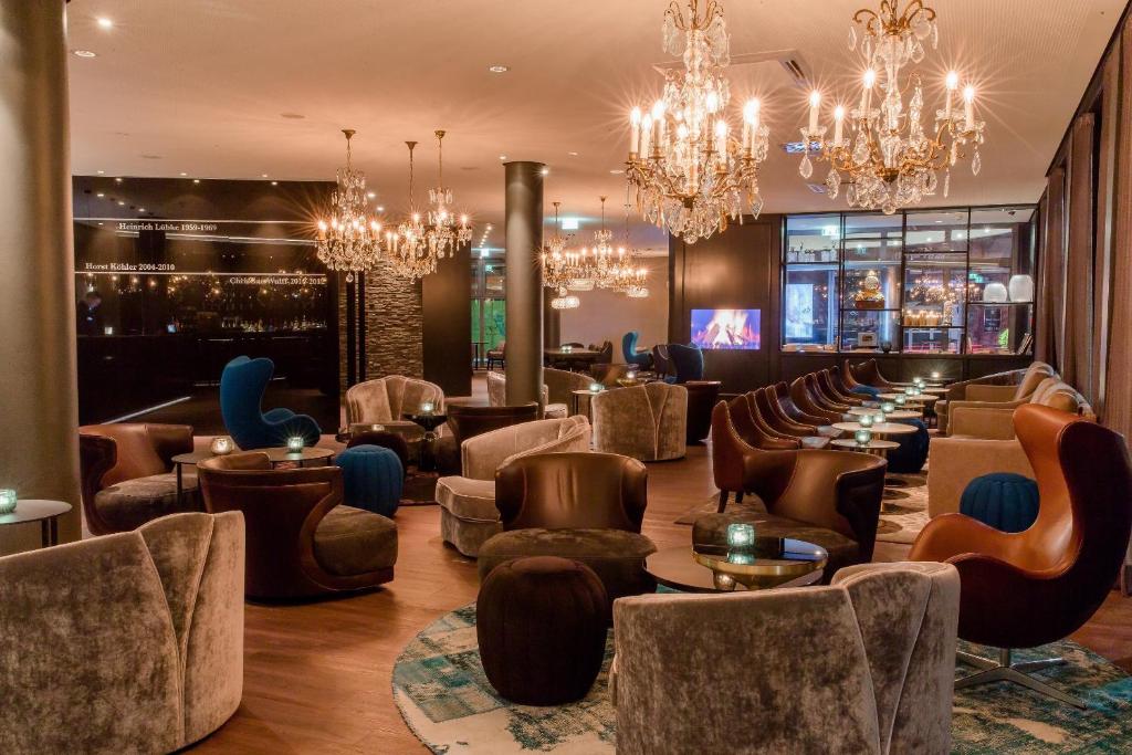 Motel One Berlin-Bellevue - Resim 17
