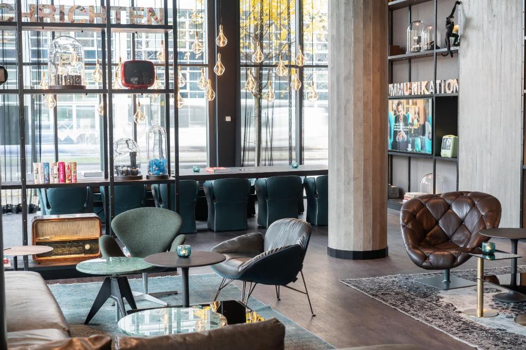Motel One Berlin-Spittelmarkt - Resim 14
