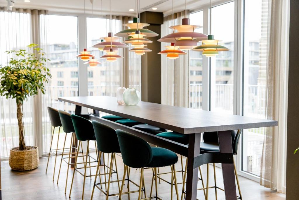 Motel One Rotterdam - Resim 23