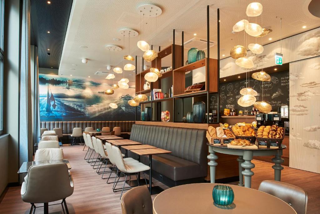 Motel One Zürich - Resim 4