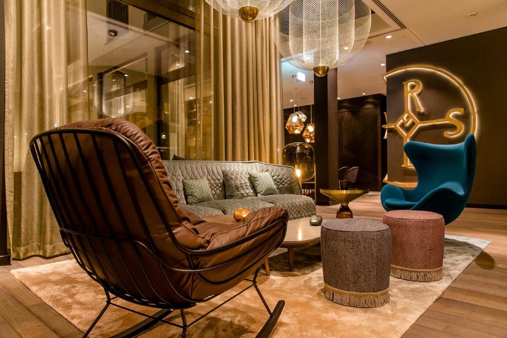 Posezení v ubytování Motel One Aachen