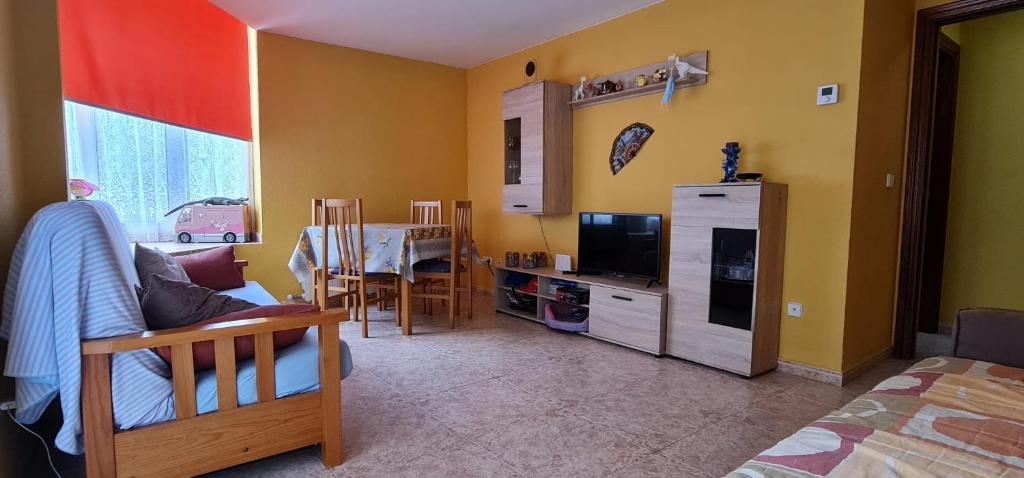 Precioso apartamento con piscina