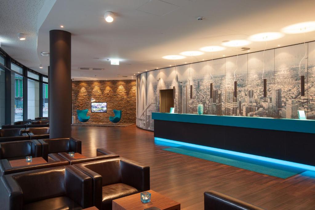 Motel One Frankfurt Messe - Resim 21