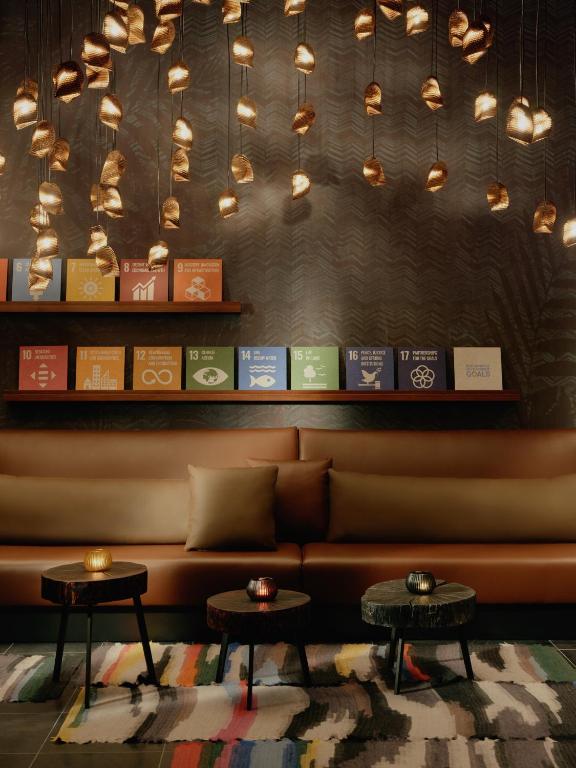 Ein Sitzbereich in der Unterkunft The Cloud One New York-Downtown, by the Motel One Group