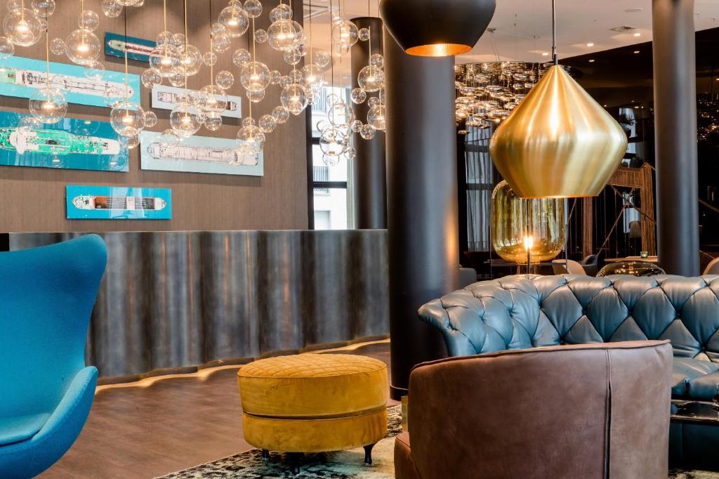Motel One Köln-Altstadt - Resim 13