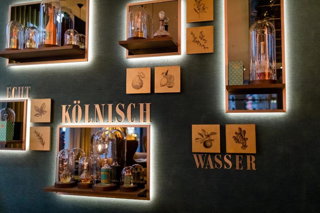 Motel One Köln-Altstadt - Resim 14