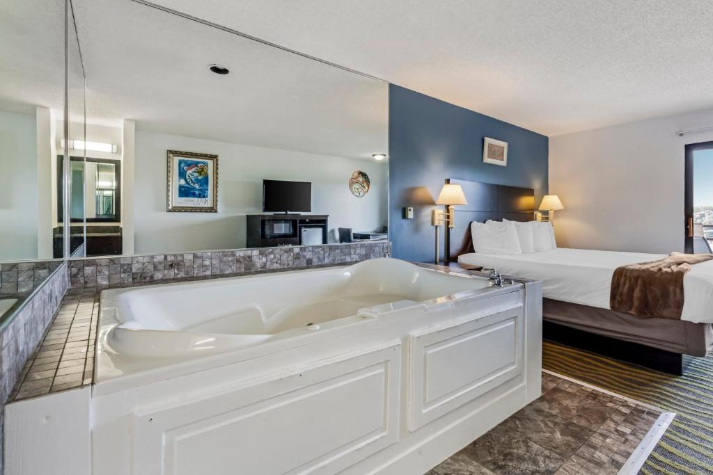 Atlantis Family Waterpark Hotel, Ascend Hotel Collection - King Room Con Whirlpool - Non Fumatori