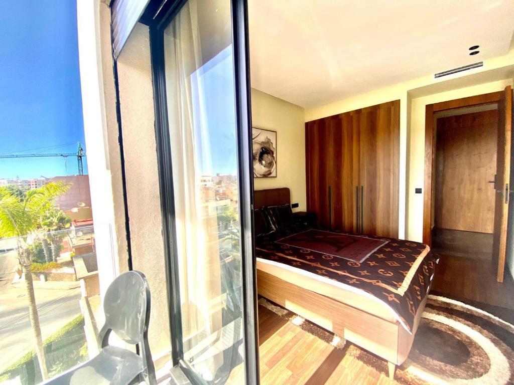 NEW modern 1 BR, 1min fr tramway - Appartamento Con Balcone