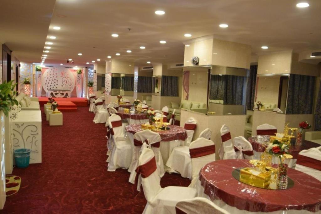 Restaurace v ubytování Royal Almashaer