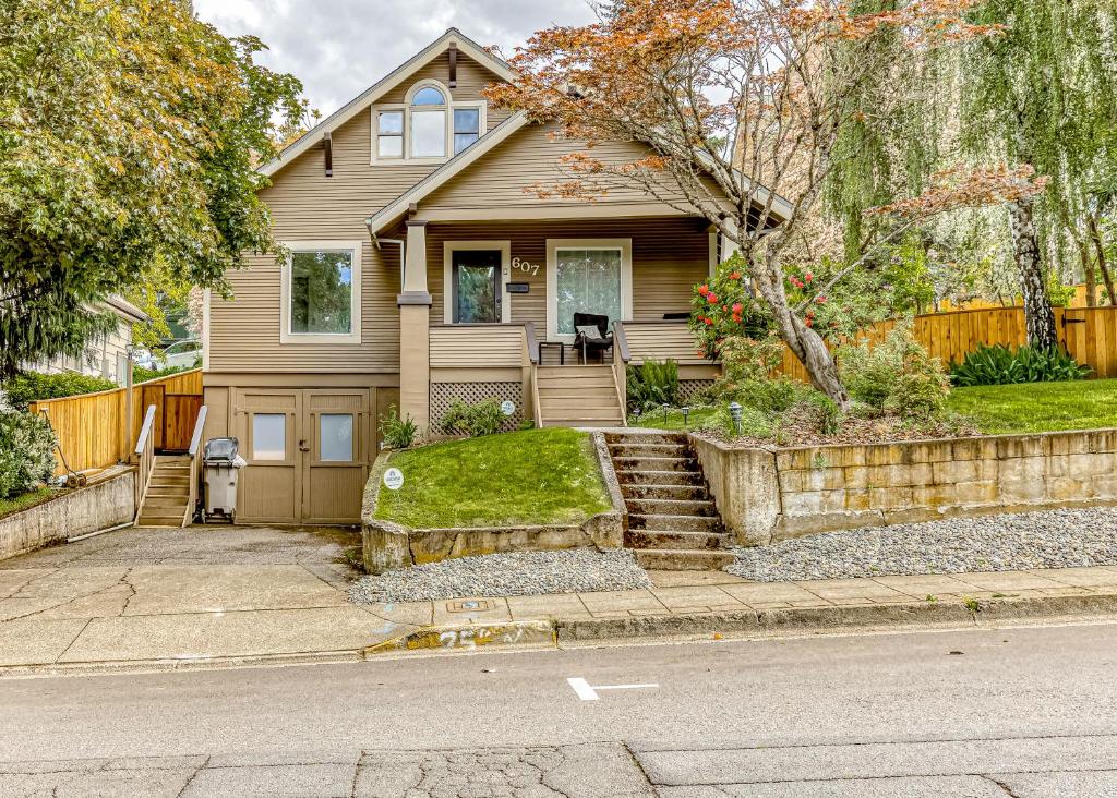 The Cascade House 13, Hood River (updated prices 2024)