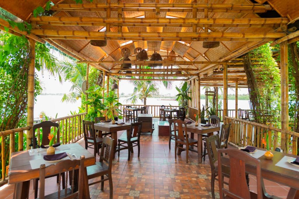 Restaurace v ubytování Bel Marina Hoi An Resort