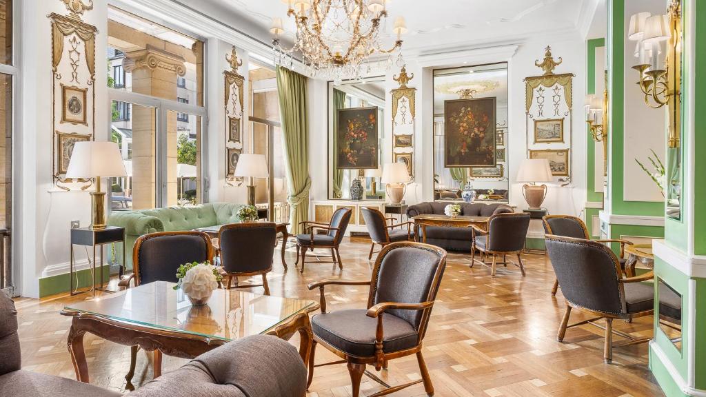 Hotel Europäischer Hof Heidelberg, Bestes Hotel Deutschlands in historischer Architektur - Resim 37