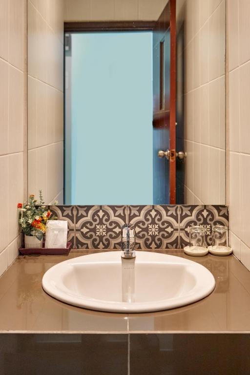 H Hotel Phrasing - Resim 6