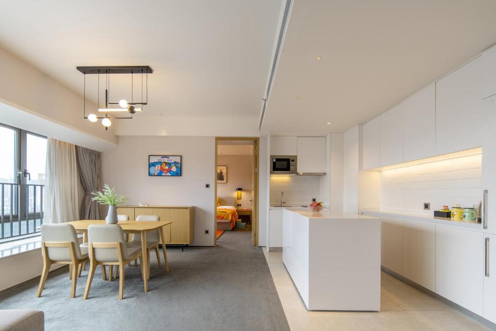 Kuchyň nebo kuchyňský kout v ubytování Keypai Hotel