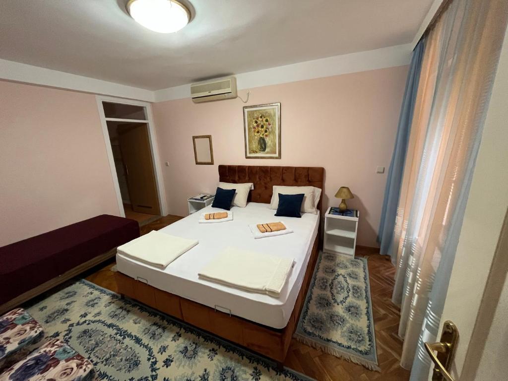 Postel nebo postele na pokoji v ubytování Hostel Dino
