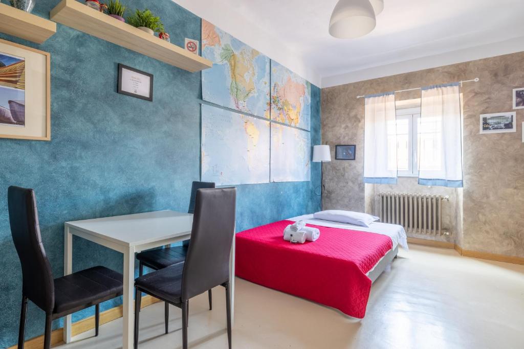 A bed or beds in a room at Termini Binario 1&2