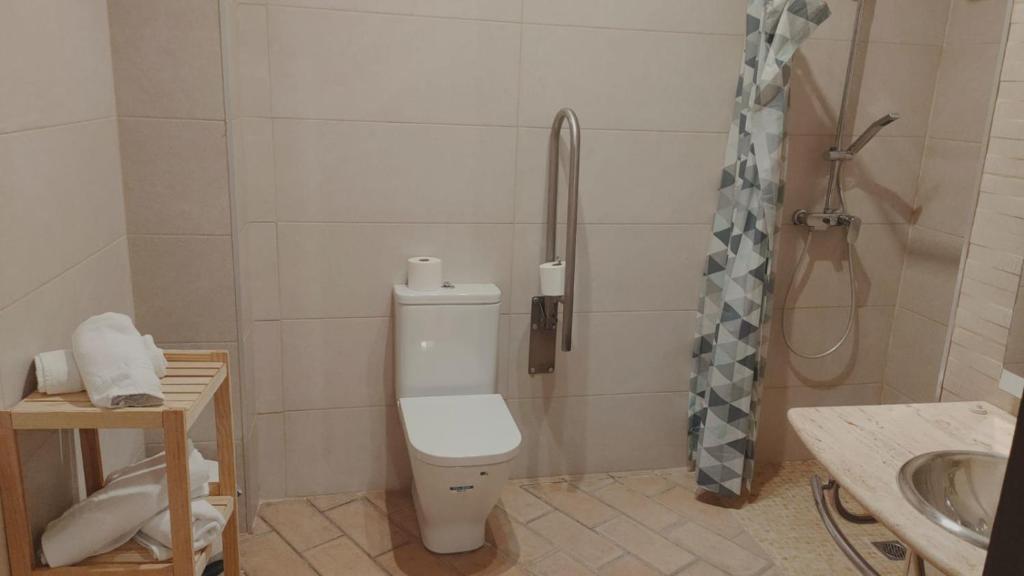 Koupelna v ubytování Hostal Poeta Machado