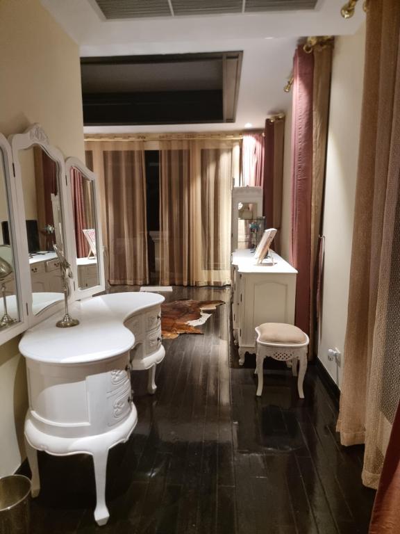 Fotografie z fotogalerie ubytování Luxurious Pool Villa Pattaya v destinaci Na Jomtien